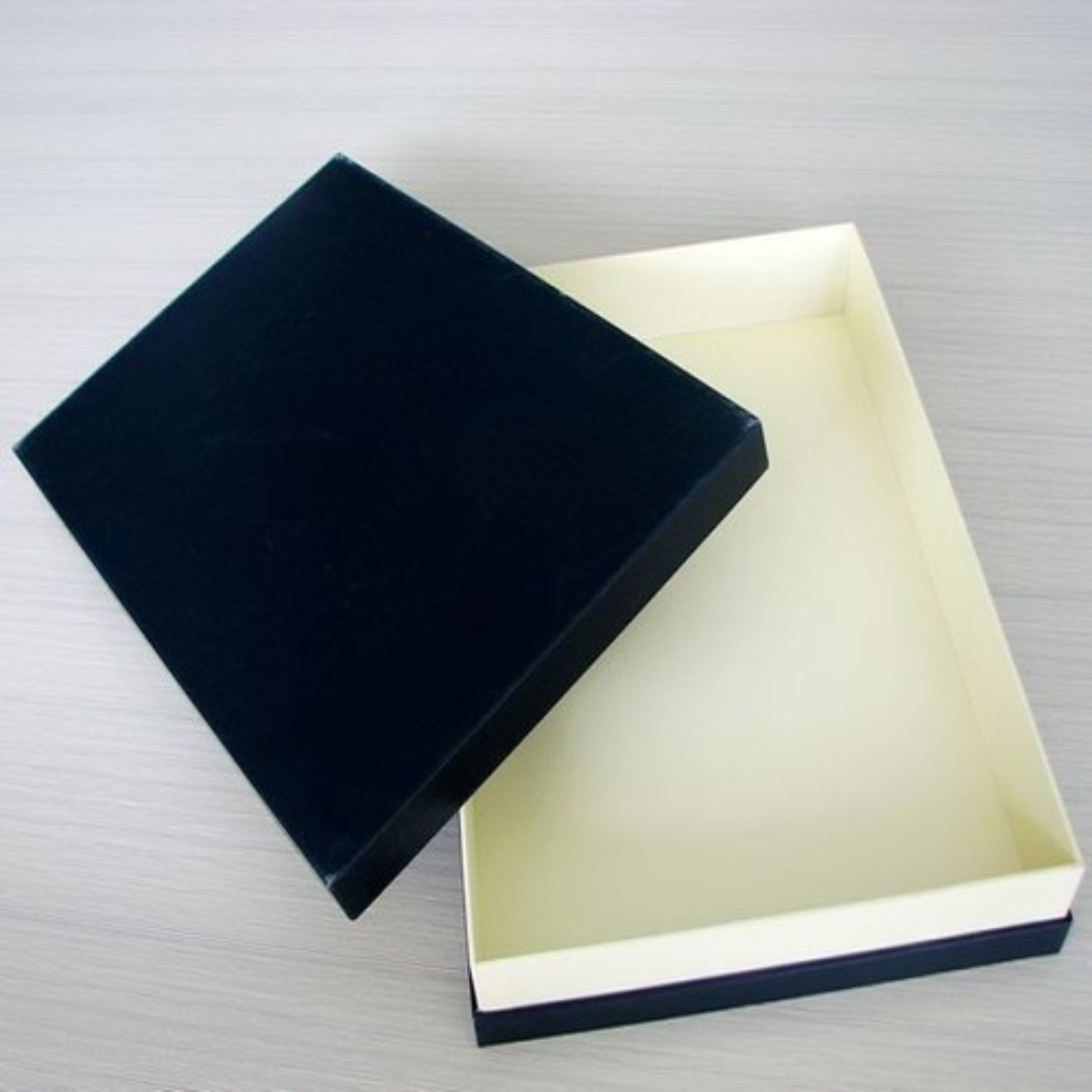 Custom T-Shirt Packaging Boxes: Elevate Your Clothing Brand