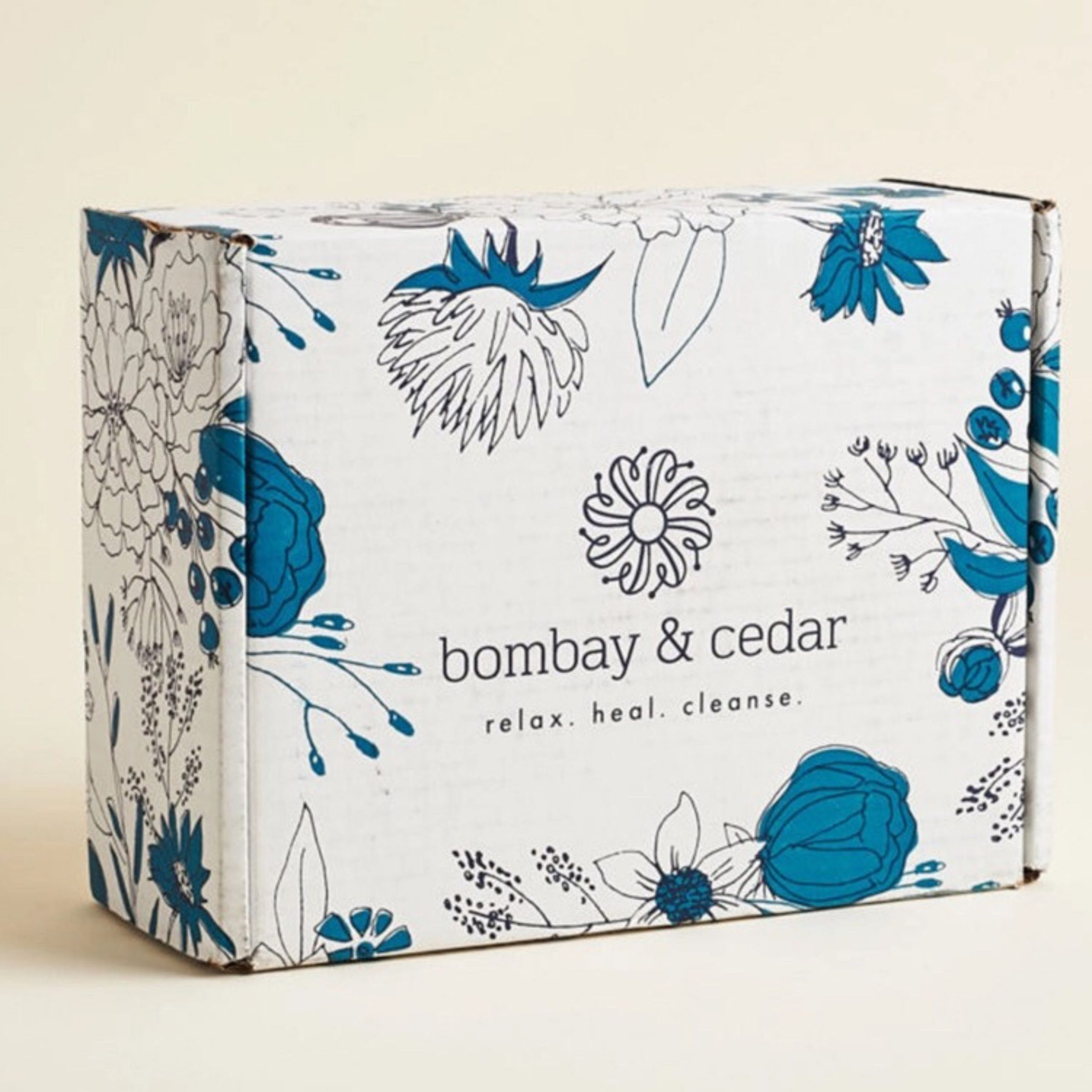 The Ultimate Guide to White Mailer Packaging Boxes for Your Business